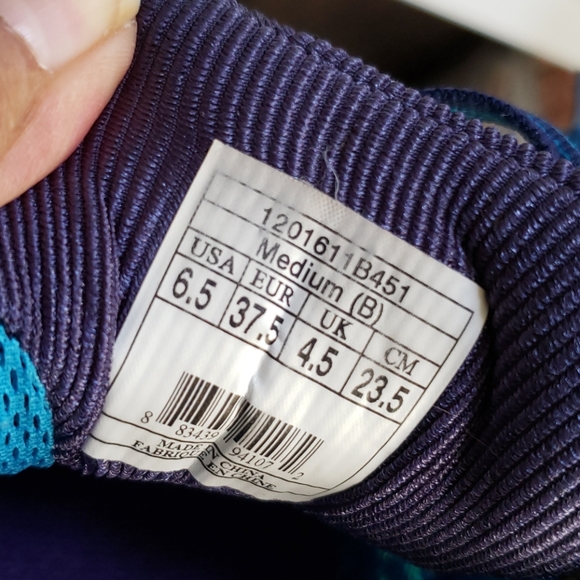 Brooks shoes - Picture 10 of 10